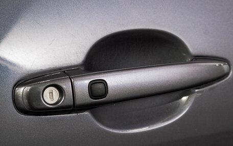 Toyota Wish II, 2003 год, 749 000 рублей, 26 фотография