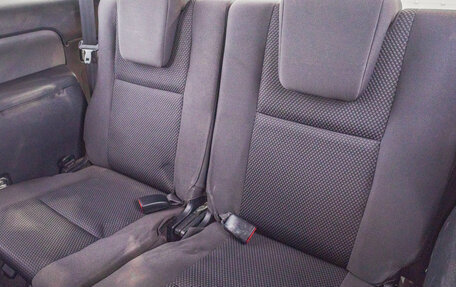 Toyota Wish II, 2003 год, 749 000 рублей, 25 фотография