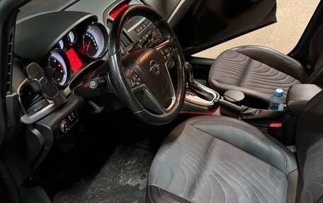 Opel Astra J, 2013 год, 890 000 рублей, 13 фотография