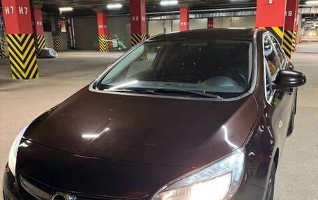 Opel Astra J, 2013 год, 890 000 рублей, 20 фотография