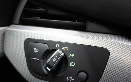 Audi A4, 2019 год, 2 699 000 рублей, 15 фотография