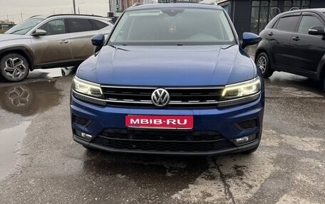 Volkswagen Tiguan II, 2019 год, 2 450 000 рублей, 1 фотография