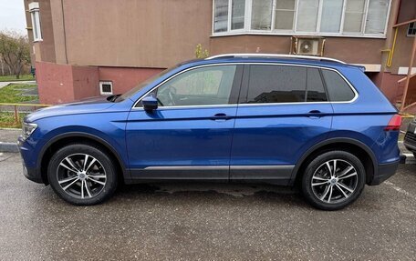 Volkswagen Tiguan II, 2019 год, 2 450 000 рублей, 3 фотография