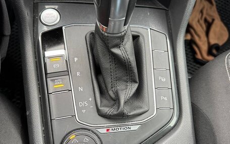 Volkswagen Tiguan II, 2019 год, 2 450 000 рублей, 13 фотография