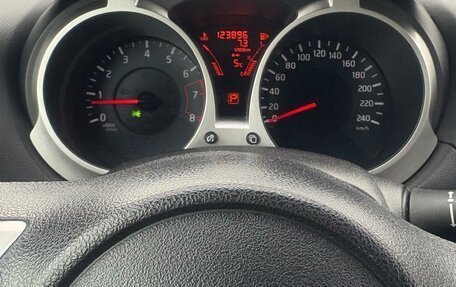 Nissan Juke II, 2012 год, 1 090 000 рублей, 18 фотография