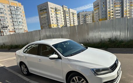 Volkswagen Jetta VI, 2016 год, 1 050 000 рублей, 4 фотография