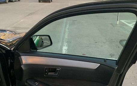 Mercedes-Benz E-Класс, 2013 год, 2 000 000 рублей, 10 фотография