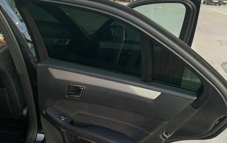 Mercedes-Benz E-Класс, 2013 год, 2 000 000 рублей, 12 фотография