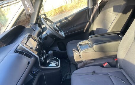 Nissan Serena IV, 2018 год, 1 900 000 рублей, 22 фотография