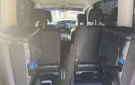 Nissan Serena IV, 2018 год, 1 900 000 рублей, 18 фотография