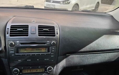 Toyota Avensis III рестайлинг, 2010 год, 910 000 рублей, 4 фотография