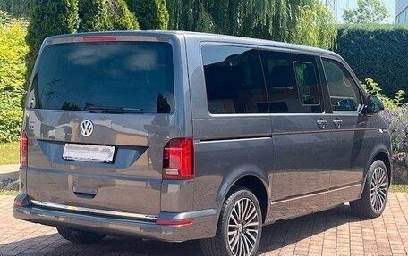 Volkswagen Transporter T6 рестайлинг, 2022 год, 3 445 000 рублей, 6 фотография