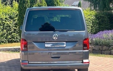 Volkswagen Transporter T6 рестайлинг, 2022 год, 3 445 000 рублей, 7 фотография