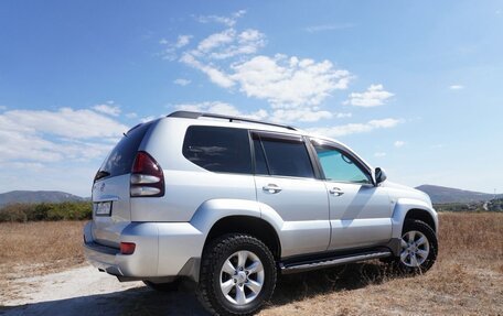 Toyota Land Cruiser Prado 120 рестайлинг, 2006 год, 1 925 000 рублей, 6 фотография