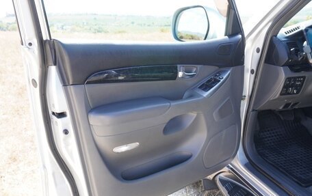 Toyota Land Cruiser Prado 120 рестайлинг, 2006 год, 1 925 000 рублей, 15 фотография