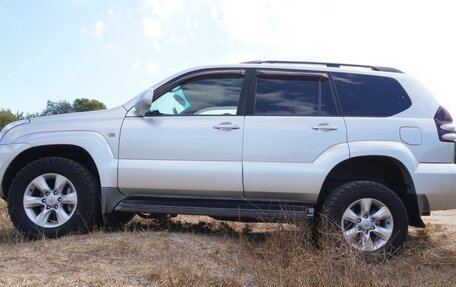 Toyota Land Cruiser Prado 120 рестайлинг, 2006 год, 1 925 000 рублей, 13 фотография