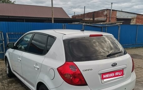 KIA cee'd I рестайлинг, 2009 год, 700 000 рублей, 4 фотография