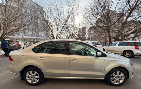 Volkswagen Polo VI (EU Market), 2011 год, 750 000 рублей, 11 фотография