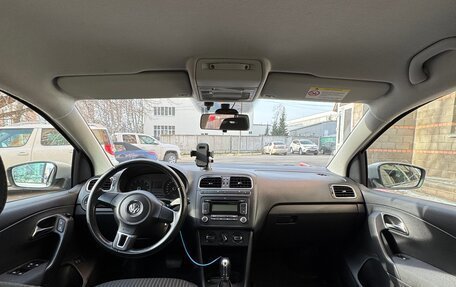 Volkswagen Polo VI (EU Market), 2011 год, 750 000 рублей, 16 фотография