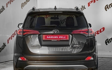 Toyota RAV4, 2019 год, 2 360 000 рублей, 5 фотография