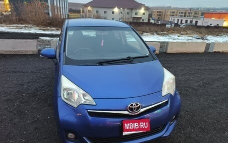 Toyota Ractis II, 2011 год, 800 000 рублей, 1 фотография