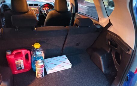 Toyota Ractis II, 2011 год, 800 000 рублей, 11 фотография