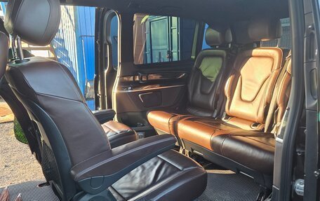 Mercedes-Benz V-Класс, 2016 год, 3 400 000 рублей, 23 фотография