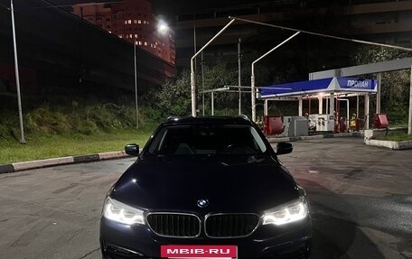 BMW 5 серия, 2019 год, 2 850 000 рублей, 3 фотография