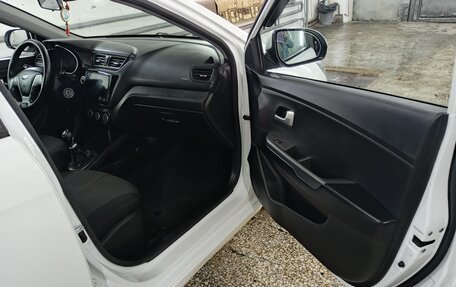 KIA Rio III рестайлинг, 2015 год, 950 000 рублей, 9 фотография