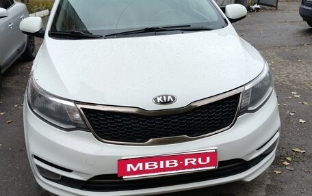 KIA Rio III рестайлинг, 2015 год, 950 000 рублей, 3 фотография