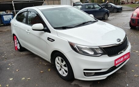 KIA Rio III рестайлинг, 2015 год, 950 000 рублей, 4 фотография