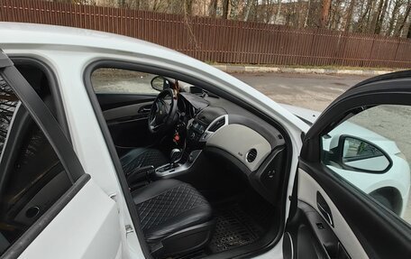 Chevrolet Cruze II, 2013 год, 715 000 рублей, 10 фотография