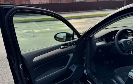 Volkswagen Passat B8 рестайлинг, 2017 год, 2 050 000 рублей, 22 фотография