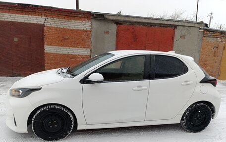 Toyota Yaris, 2020 год, 1 300 000 рублей, 6 фотография