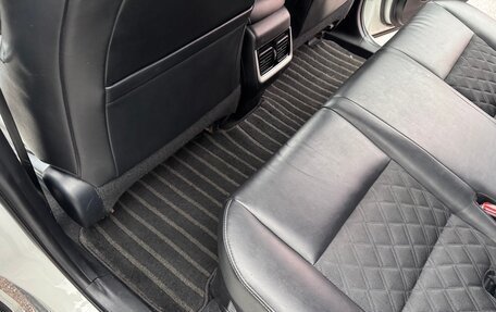 Toyota Harrier, 2014 год, 2 700 000 рублей, 22 фотография