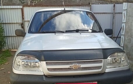 Chevrolet Niva I рестайлинг, 2006 год, 290 000 рублей, 1 фотография