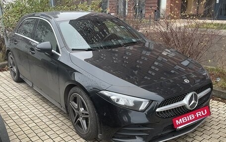 Mercedes-Benz A-Класс, 2020 год, 2 600 000 рублей, 3 фотография