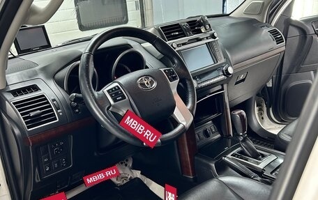 Toyota Land Cruiser Prado 150 рестайлинг 2, 2017 год, 4 399 000 рублей, 13 фотография