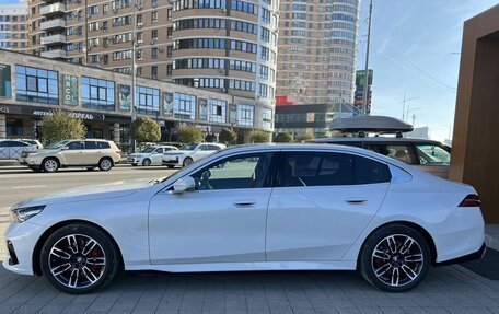 BMW 5 серия, 2024 год, 7 900 000 рублей, 8 фотография