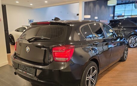 BMW 1 серия, 2011 год, 1 080 000 рублей, 4 фотография