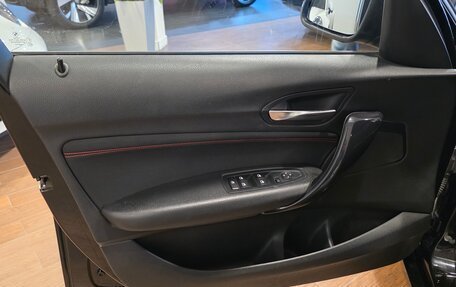 BMW 1 серия, 2011 год, 1 080 000 рублей, 15 фотография