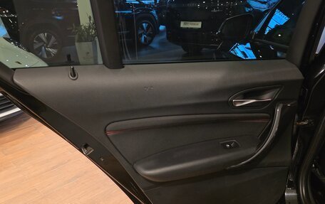 BMW 1 серия, 2011 год, 1 080 000 рублей, 18 фотография