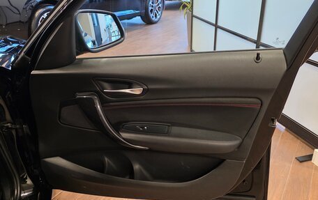 BMW 1 серия, 2011 год, 1 080 000 рублей, 24 фотография