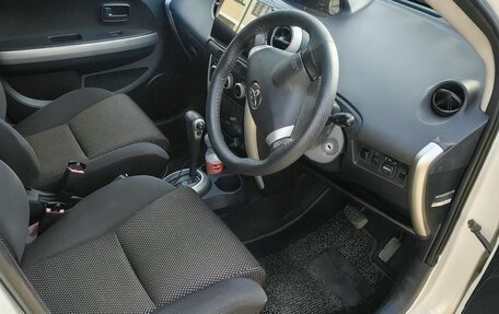 Toyota Ist II, 2004 год, 550 000 рублей, 5 фотография