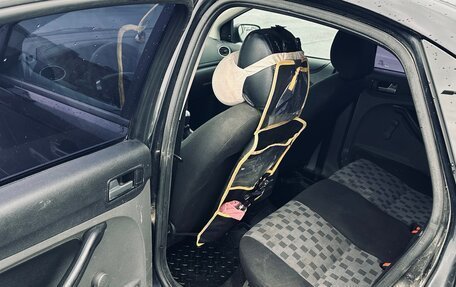 Ford Focus II рестайлинг, 2006 год, 250 000 рублей, 14 фотография