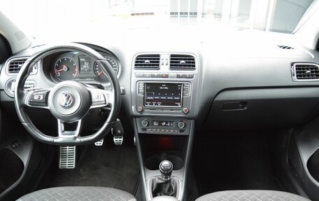 Volkswagen Polo VI (EU Market), 2018 год, 1 379 000 рублей, 17 фотография