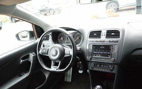 Volkswagen Polo VI (EU Market), 2018 год, 1 379 000 рублей, 18 фотография