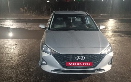 Hyundai Solaris II рестайлинг, 2020 год, 1 600 000 рублей, 1 фотография