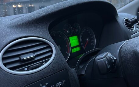 Ford Focus II рестайлинг, 2006 год, 550 000 рублей, 10 фотография