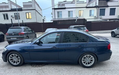 BMW 3 серия, 2011 год, 870 000 рублей, 3 фотография